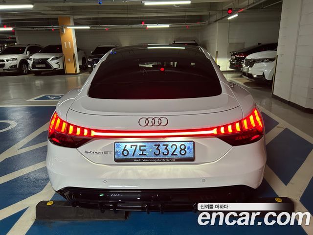 Audi e-tron GT GT quattro Premium — пробег 13 700 км — фото 5 из 5