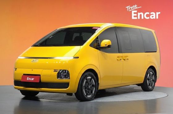 Hyundai Staria EV Tourer 11-Seater Modern — пробег 2 826 км — фото 1 из 5