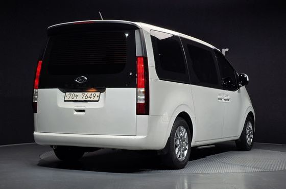 Hyundai Staria Tourer 11-Seater Modern — пробег 62 062 км — фото 2 из 5