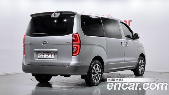 Hyundai Starex 4WD Urban 9-Seater Exclusive — пробег 87 035 км — фото 2 из 5