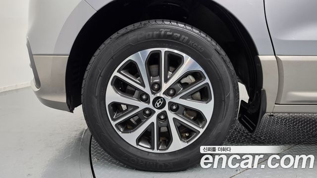 Hyundai Starex 4WD Urban 9-Seater Exclusive — пробег 87 035 км — фото 5 из 5