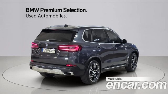 BMW X5 xDrive 40i xLine — пробег 66 219 км — фото 2 из 5