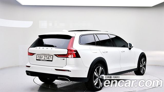 Volvo V60 из Кореи Encar