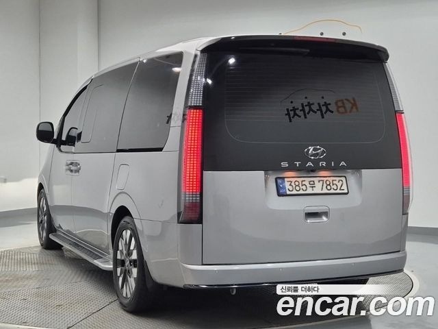Hyundai Staria из Кореи Encar