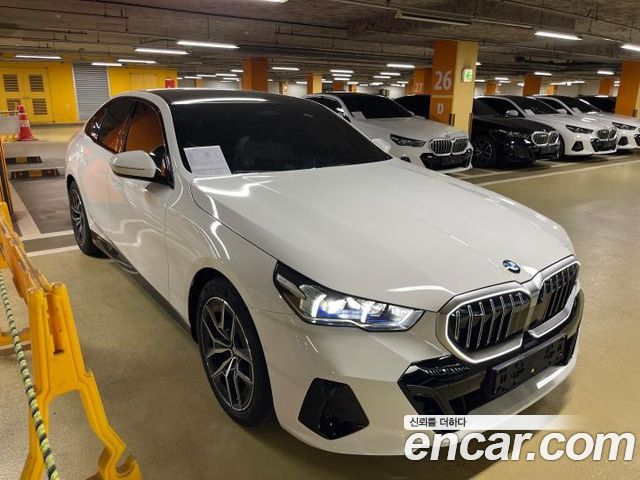 BMW 5-Series 520i M Sport — пробег 14 км — фото 3 из 5