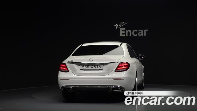 Mercedes-Benz E-Class E200 Avantgarde — пробег 116 450 км — фото 4 из 5