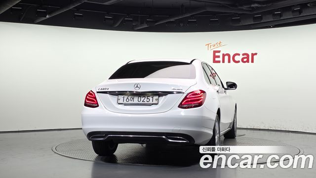 Mercedes-Benz C-Class из Кореи Encar