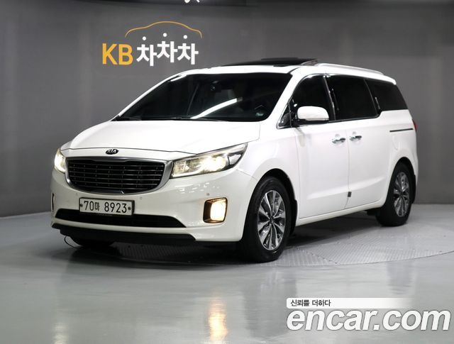 Kia Carnival из Кореи Encar
