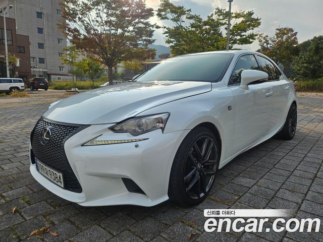 Lexus IS F-Sport XE30 — пробег 93 719 км — фото 2 из 5