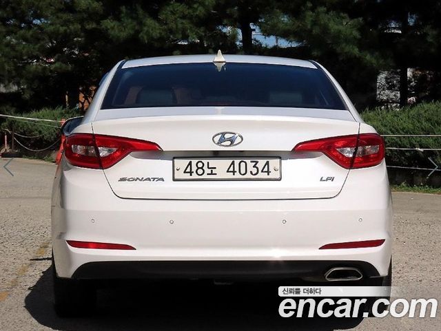 Hyundai Sonata LPI Premium — пробег 130 493 км — фото 4 из 5