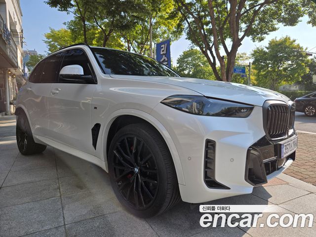 BMW X5 xDrive 40d M Sport Pro — пробег 4 100 км — фото 1 из 5