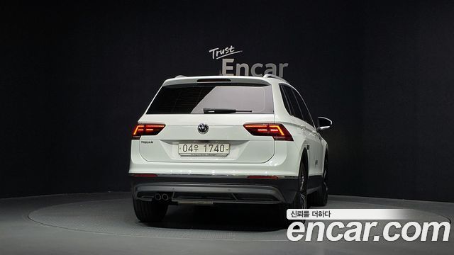 Volkswagen Tiguan 2.0 TDI Prestige — пробег 53 098 км — фото 4 из 5