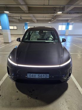 Tesla Model Y L Long Range AWD — пробег 10 км — фото 1 из 5