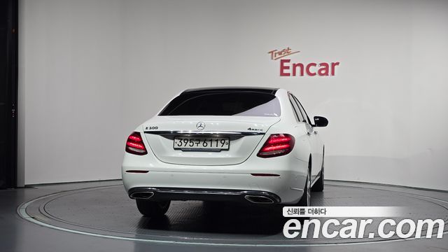 Mercedes-Benz E-Class E300 4MATIC Exclusive — пробег 161 555 км — фото 4 из 5