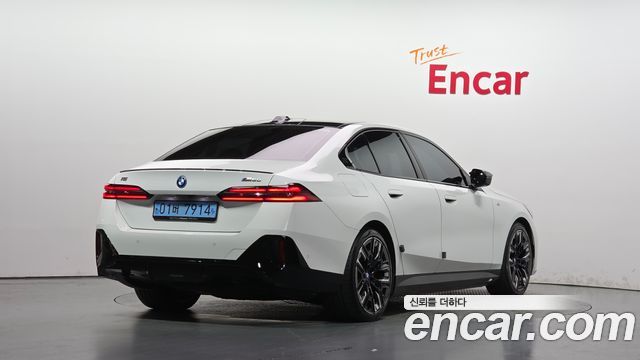 BMW i5 из Кореи Encar