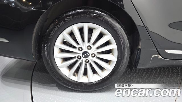 Kia K7 из Кореи Encar