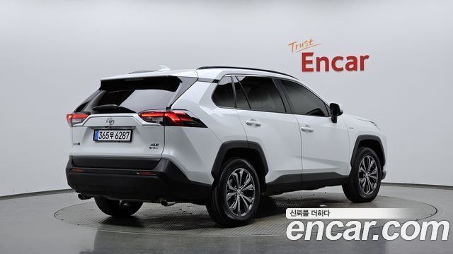 Toyota RAV4 2.5 2WD Hybrid XLE — пробег 14 699 км — фото 2 из 5