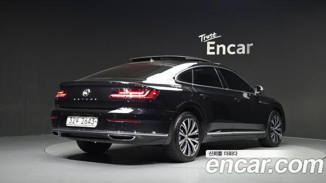 Volkswagen Arteon 2.0 TDI Premium — пробег 134 730 км — фото 2 из 5