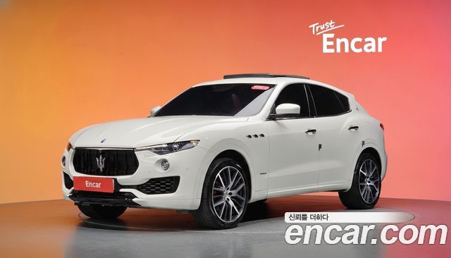 Maserati Levante из Кореи Encar