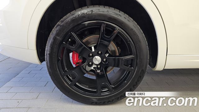 Maserati Levante из Кореи Encar