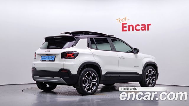Jeep Avenger Altitude — пробег 14 069 км — фото 2 из 5
