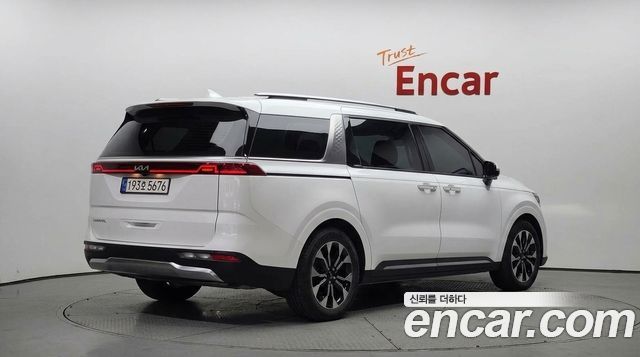 Kia Carnival из Кореи Encar