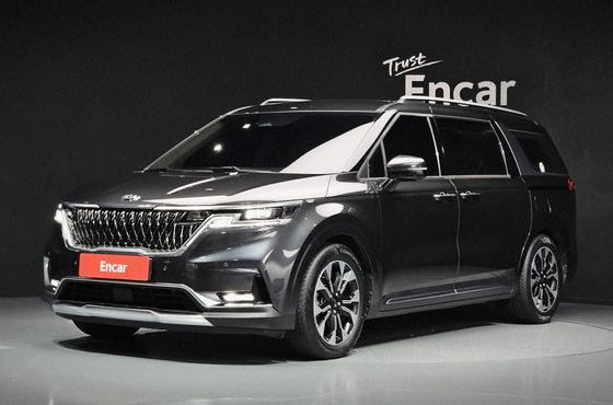 Kia Carnival Diesel 9-Seater Signature — пробег 69 872 км — фото 1 из 5