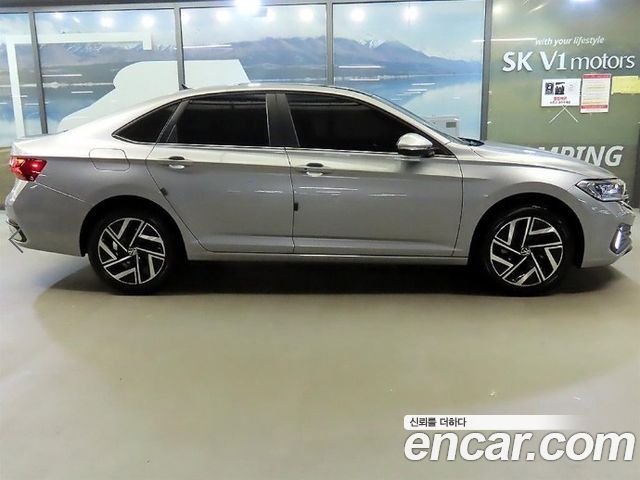 Volkswagen Jetta 1.5 TSI Prestige — пробег 9 369 км — фото 3 из 5