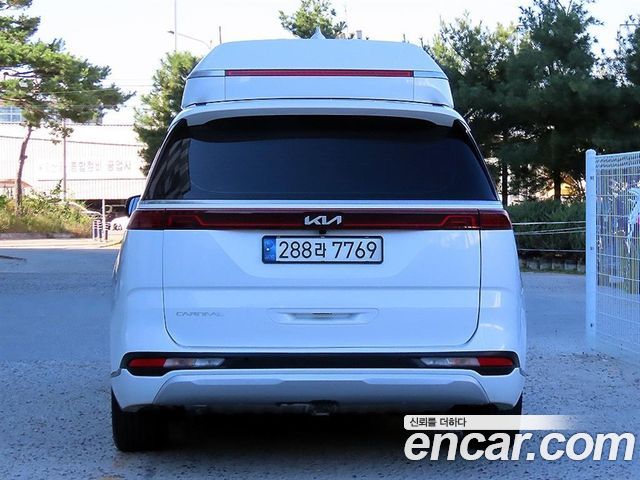 Kia Carnival Diesel 9-Seater Hi-Limousine Signature — пробег 78 447 км — фото 4 из 5