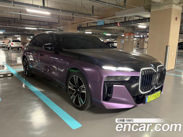 BMW i7 xDrive 60 M sport — пробег 45 000 км — фото 1 из 5