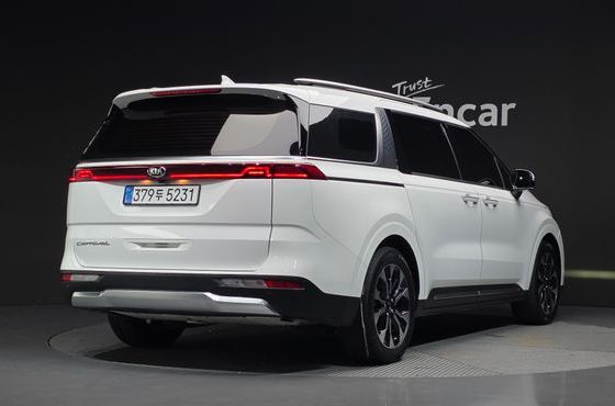 Kia Carnival Diesel 9-Seater Signature — пробег 111 402 км — фото 2 из 5