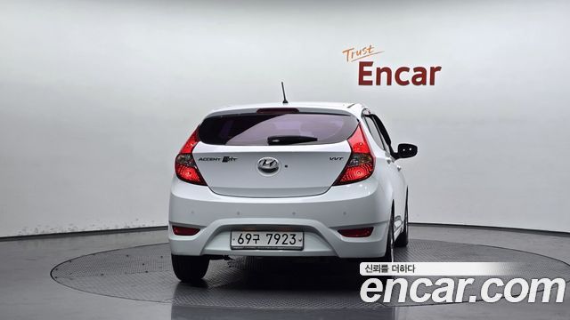 Hyundai Accent из Кореи Encar