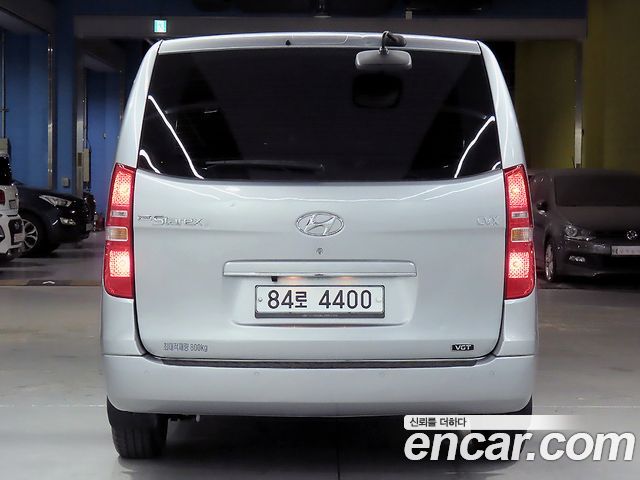 Hyundai Starex 3-Seater VAN CVX Luxury — пробег 185 805 км — фото 3 из 5