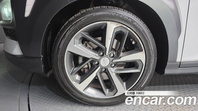 Hyundai Kona из Кореи Encar