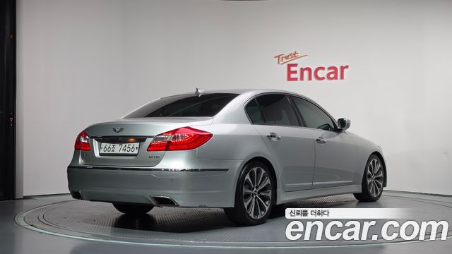 Hyundai Genesis из Кореи Encar