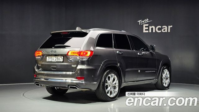 Jeep Cherokee 3.6 Summit WK2 — пробег 84 458 км — фото 2 из 5