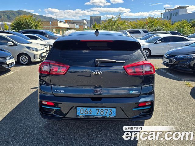 Kia Niro Noblesse — пробег 55 033 км — фото 4 из 5