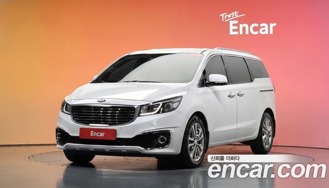 Kia Carnival Gasoline 7-seater Limousine President — пробег 66 279 км — фото 1 из 5