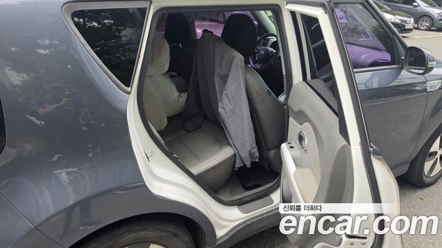 Kia Soul EV — пробег 173 128 км — фото 4 из 5