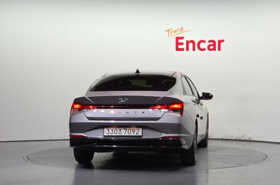 Hyundai AVANTE Smart — пробег 96 076 км — фото 4 из 5