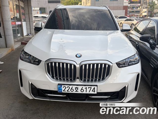 BMW X5 xDrive 30d xLine — пробег 2 000 км — фото 1 из 5