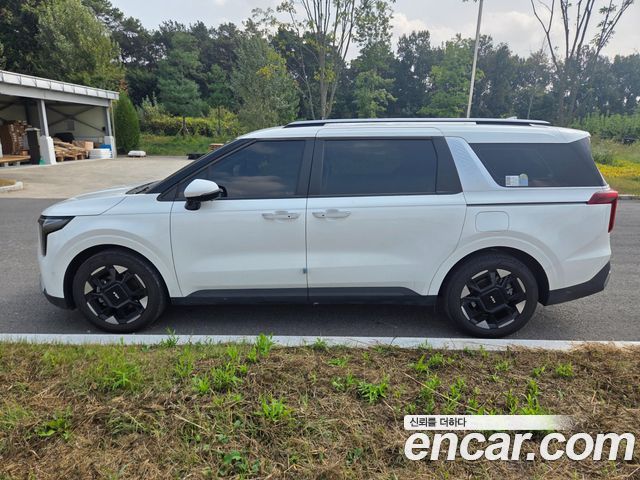 Kia Carnival HEV 9 seater Prestige — пробег 31 000 км — фото 4 из 5