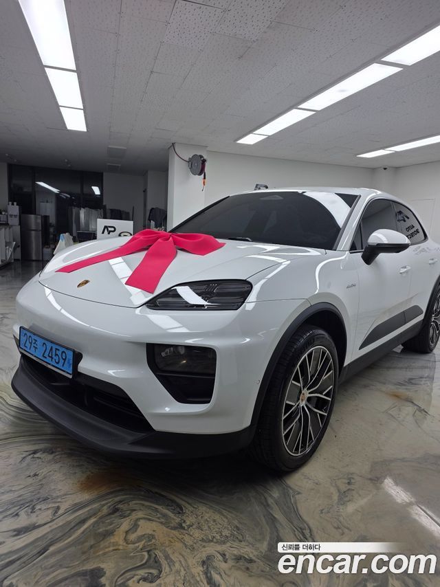 Porsche Macan Base 4 — пробег 19 000 км — фото 2 из 5