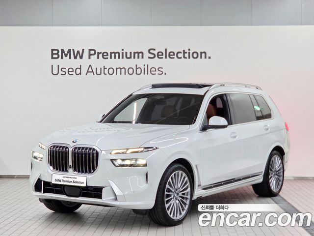 BMW X7 xDrive 40i Design Pure Excellence 6-Seater — пробег 19 800 км — фото 1 из 5