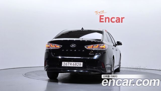 Hyundai Sonata Premium — пробег 131 461 км — фото 4 из 5