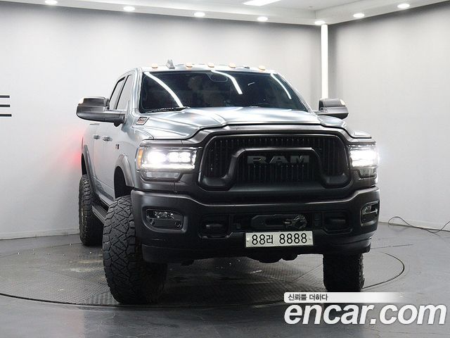 Dodge Ram Pick Up 6.4 — пробег 32 431 км — фото 2 из 5