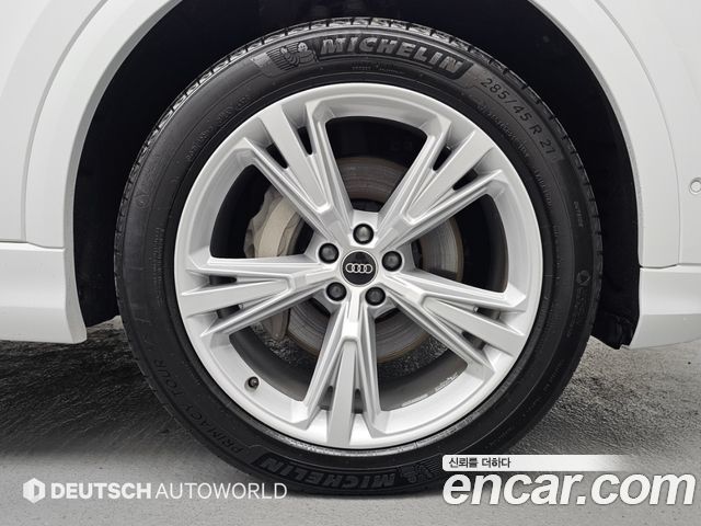 Audi Q8 из Кореи Encar