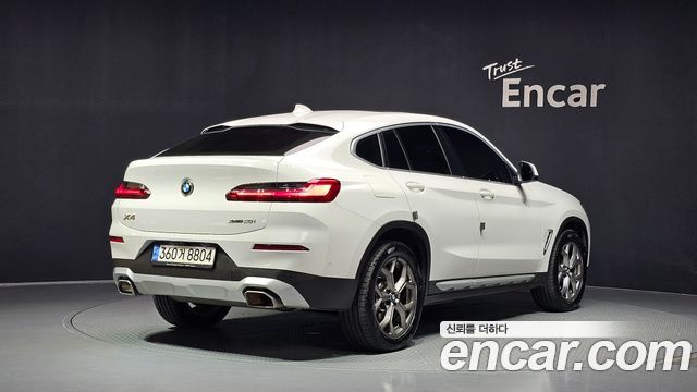 BMW X4 xDrive20i xLine — пробег 41 303 км — фото 2 из 5