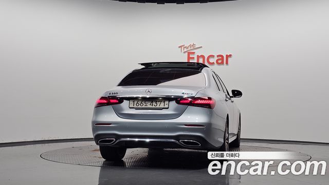 Mercedes-Benz E-Class из Кореи Encar