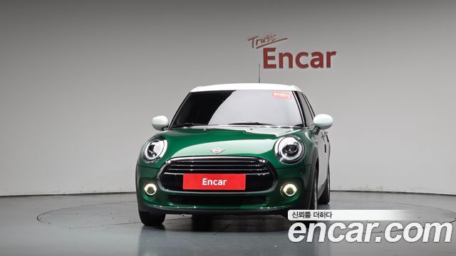 Mini Cooper 5Door Standard 3rd — пробег 61 737 км — фото 3 из 5